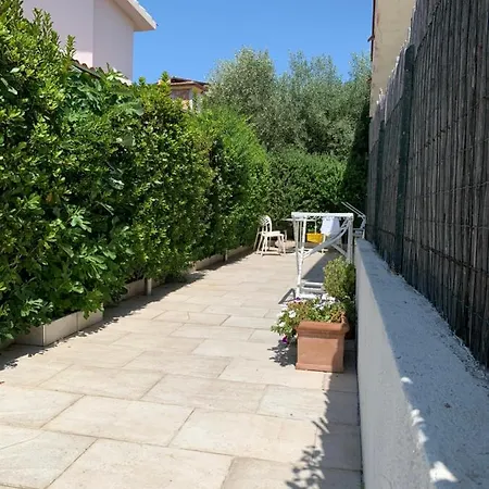 Petite Maison 3* Posada (Sardinia)