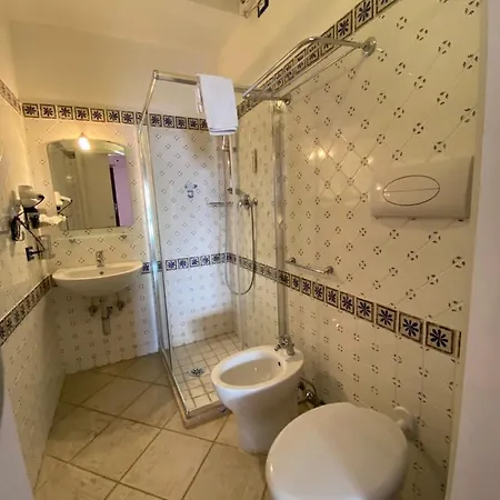 Petite Maison 3* Posada (Sardinia)