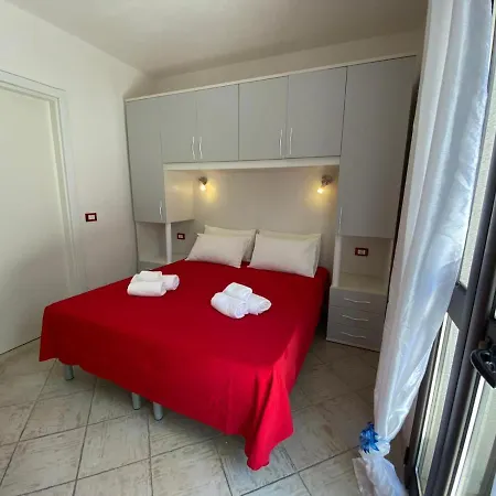 Petite Maison Bed & Breakfast *